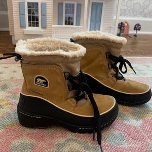 Girls sorel boots